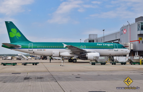 Airbus A320-214